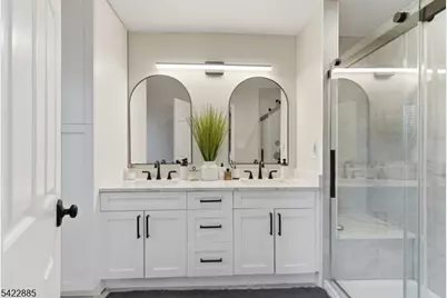 60 Tanager Ct, Wayne, NJ 07470 - Photo 10