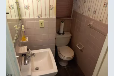 61 Putnam St, Newark, NJ 07106 - Photo 18