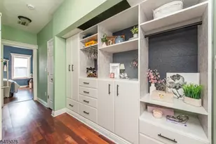 352 7th St, Jersey City, NJ 07302 - Photo 16