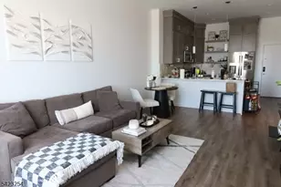 1 Carriage City Plz 1710, Rahway, NJ 07065 - Photo 4