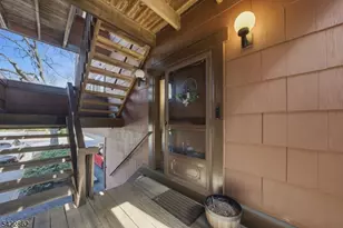 166 Sandcastle Key, Secaucus, NJ 07094 - Photo 2