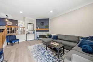 166 Sandcastle Key, Secaucus, NJ 07094 - Photo 4