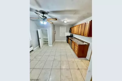 373 Floral Ln #2, Saddle Brook Township, NJ 07663 - Photo 6