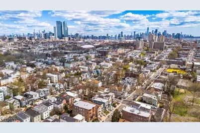 66 Gautier Ave #3R, Jersey City, NJ 07306 - Photo 2