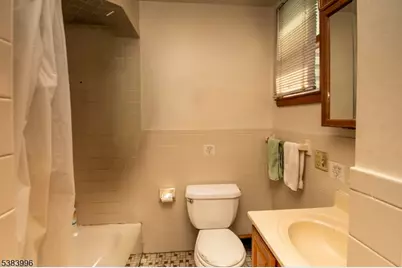 207 N Fullerton Ave #1, Montclair, NJ 07042 - Photo 20