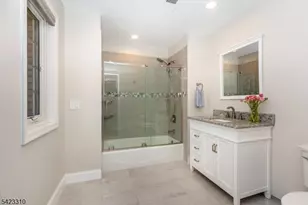 26 Mountain Ridge Dr, Livingston, NJ 07039 - Photo 30