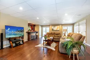 26 Mountain Ridge Dr, Livingston, NJ 07039 - Photo 34