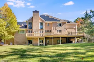 26 Mountain Ridge Dr, Livingston, NJ 07039 - Photo 38