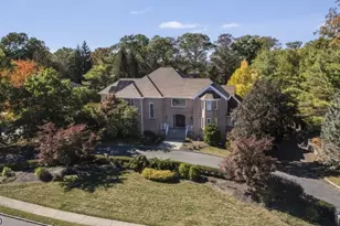 26 Mountain Ridge Dr, Livingston, NJ 07039 - Photo 2