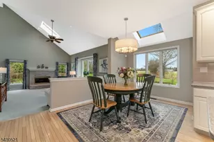 11 Messenger Ln, Raritan Township, NJ 08551 - Photo 10