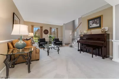 11 Messenger Ln, Raritan Township, NJ 08551 - Photo 14