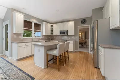 11 Messenger Ln, Raritan Township, NJ 08551 - Photo 6