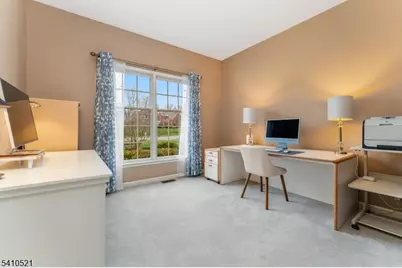 11 Messenger Ln, Raritan Township, NJ 08551 - Photo 18