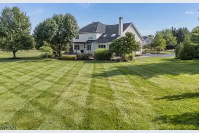 11 Messenger Ln, Raritan Township, NJ 08551 - Photo 36