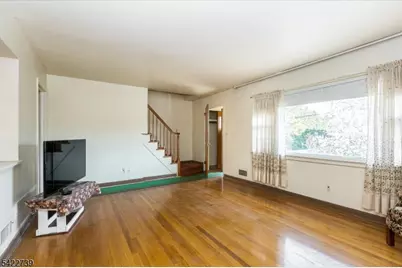 261 Terhune Ave, Passaic, NJ 07055 - Photo 6