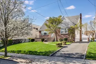 261 Terhune Ave., Passaic, NJ 07055 - Photo 4