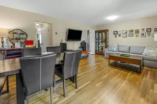 14 Pembroke Dr, Mendham, NJ 07945 - Photo 12