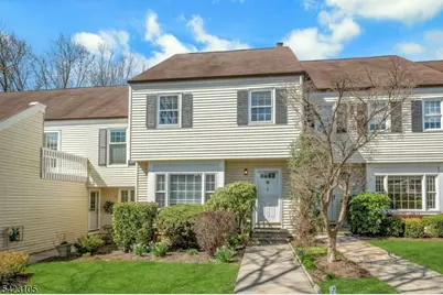 14 Pembroke Dr, Mendham, NJ 07945 - Photo 1