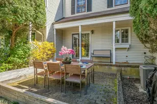 14 Pembroke Dr, Mendham, NJ 07945 - Photo 4