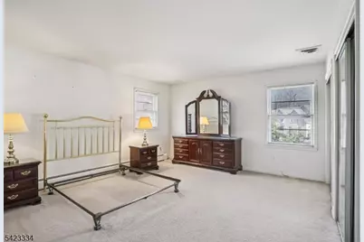 2 Eisenhower Rd, Closter, NJ 07624 - Photo 8