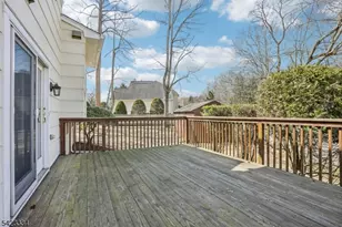 2 Eisenhower Rd, Closter, NJ 07624 - Photo 18