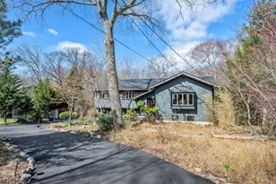 87 Buena Vista Dr, Ringwood, NJ 07456 - Photo 1