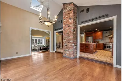 87 Buena Vista Dr, Ringwood, NJ 07456 - Photo 12