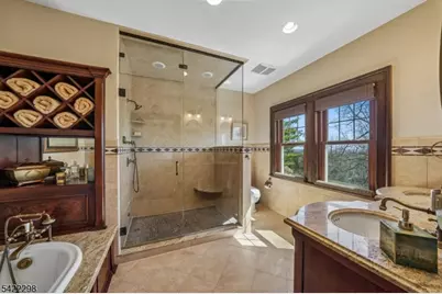 174 Highland Ave, Montclair, NJ 07042 - Photo 28