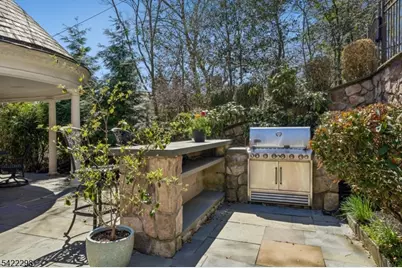 174 Highland Ave, Montclair, NJ 07042 - Photo 42