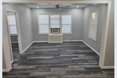 65 Hale St, New Brunswick, NJ 08901 - Photo 6