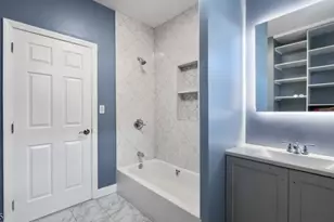 19 Newfield St, East Orange, NJ 07017 - Photo 6