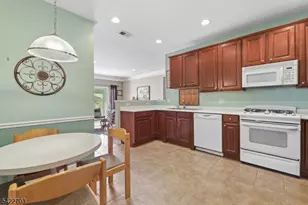 9402 Warren's Way, Wanaque, NJ 07465 - Photo 24