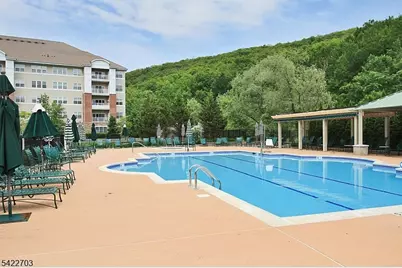 9402 Warrens Way, Wanaque, NJ 07465 - Photo 2
