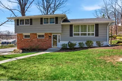 17 Seneca Ave, Rockaway Township, NJ 07866 - Photo 2