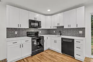 55 Orchard Dr, Vernon, NJ 07462 - Photo 6