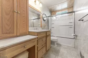 403 Red School Ln, Lopatcong Township, NJ 08865 - Photo 16