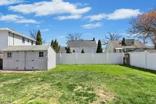 348 Maplewood Ave, Kenilworth, NJ 07033 - Photo 18