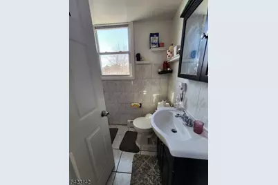 416 Walnut St #3, Newark, NJ 07105 - Photo 2