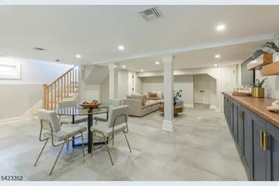 129 Essex Ave, Bloomfield Twp., NJ 07003 - Photo 40