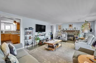 10 Hillside Ave, Milford, NJ 08848 - Photo 2