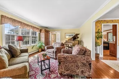 42 Sutton Road, Tewksbury Township, NJ 08833 - Photo 10