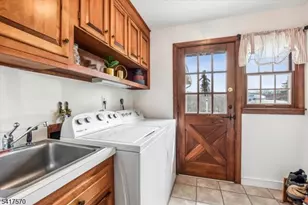 42 Sutton Rd, Tewksbury Township, NJ 08833 - Photo 20