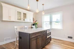 15 Green Meadows Rd, Fairfield, NJ 07004 - Photo 10