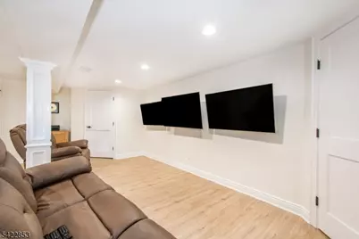 15 Green Meadows Rd, Fairfield, NJ 07004 - Photo 34