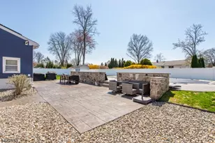 15 Green Meadows Rd, Fairfield, NJ 07004 - Photo 42