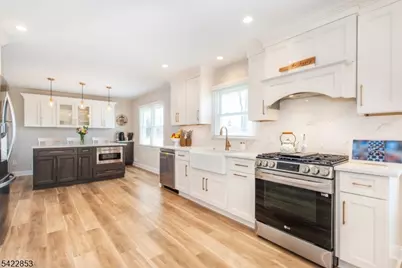 15 Green Meadows Rd, Fairfield, NJ 07004 - Photo 2