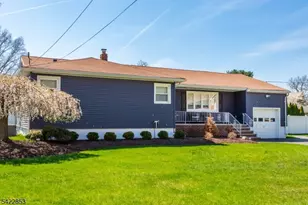 15 Green Meadows Rd, Fairfield, NJ 07004 - Photo 50