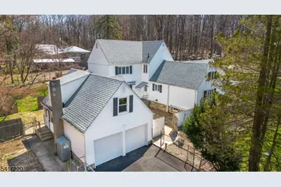 8 Stonehedge Ln, Byram Township, NJ 07821 - Photo 2