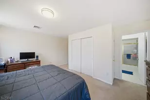 1142 Oakcroft Ln, Franklin Township, NJ 08873 - Photo 14