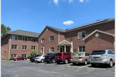 116 Washington Ave #3D, Hawthorne, NJ 07506 - Photo 1